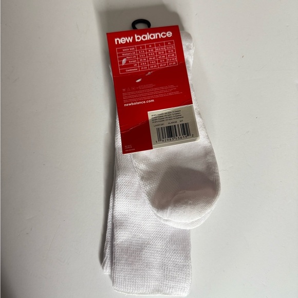 New Balance White Athletic Socks for Performance - Picture 3 of 4
